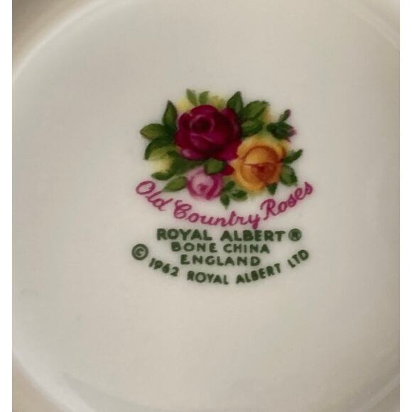 VTG Royal Albert Old Country Roses 1962 Tea Coffee Saucer Set of 4 England - Picture 14 of 16